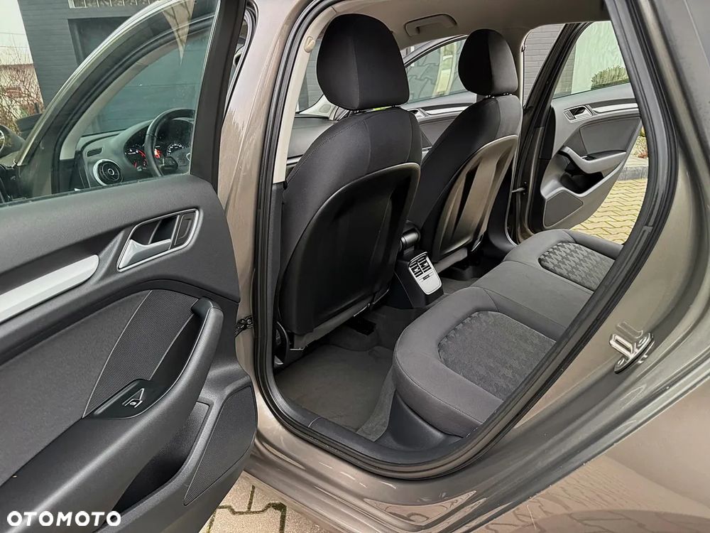 Audi A3 Sportback 1.4 TFSI Attraction - 17