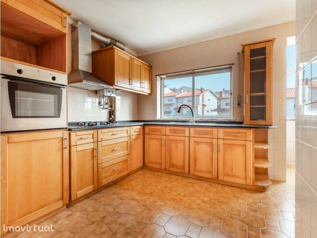 Apartamento T2 - 2.º Andar - Grande imagem: 3/18