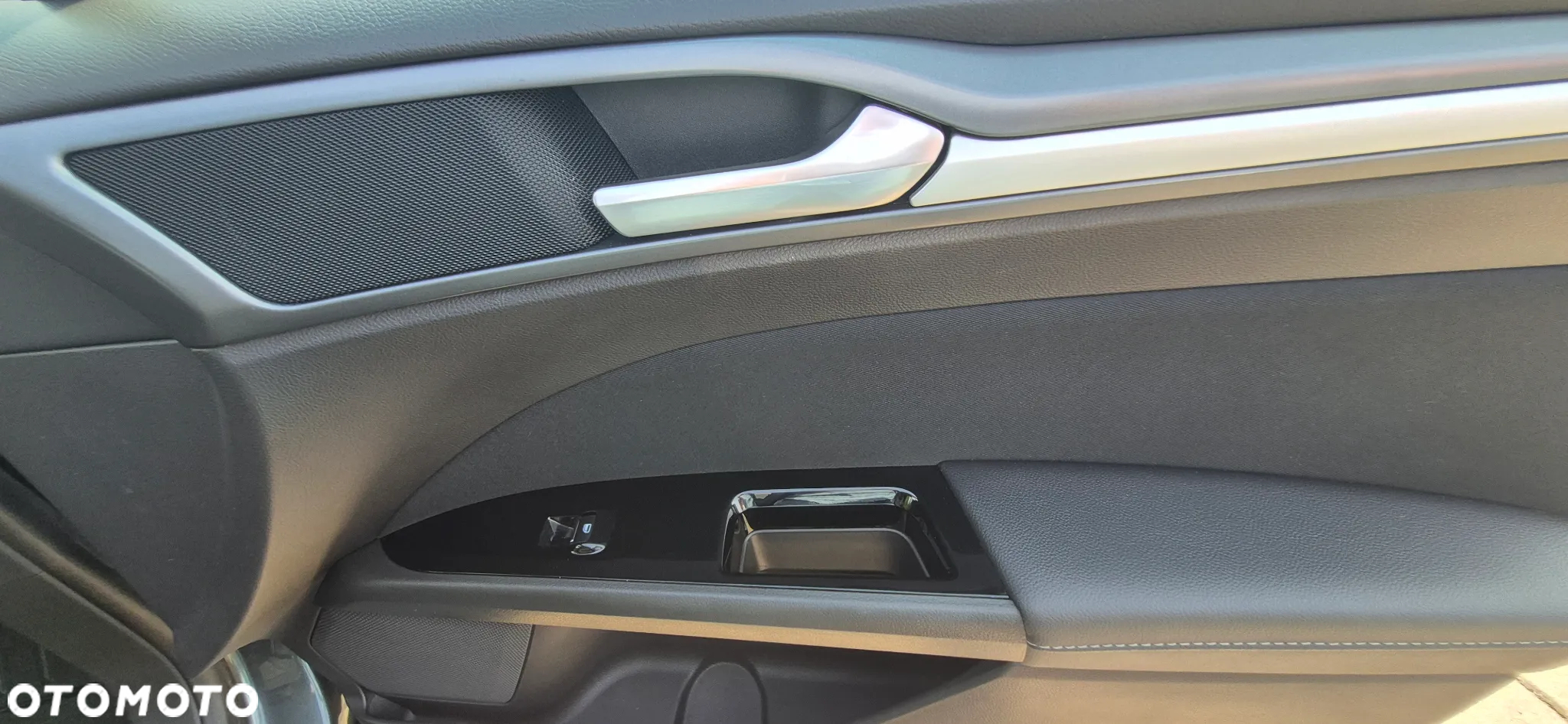 Ford Mondeo - 24
