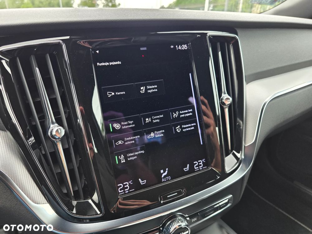 Volvo S60 B4 B R-Design - 24