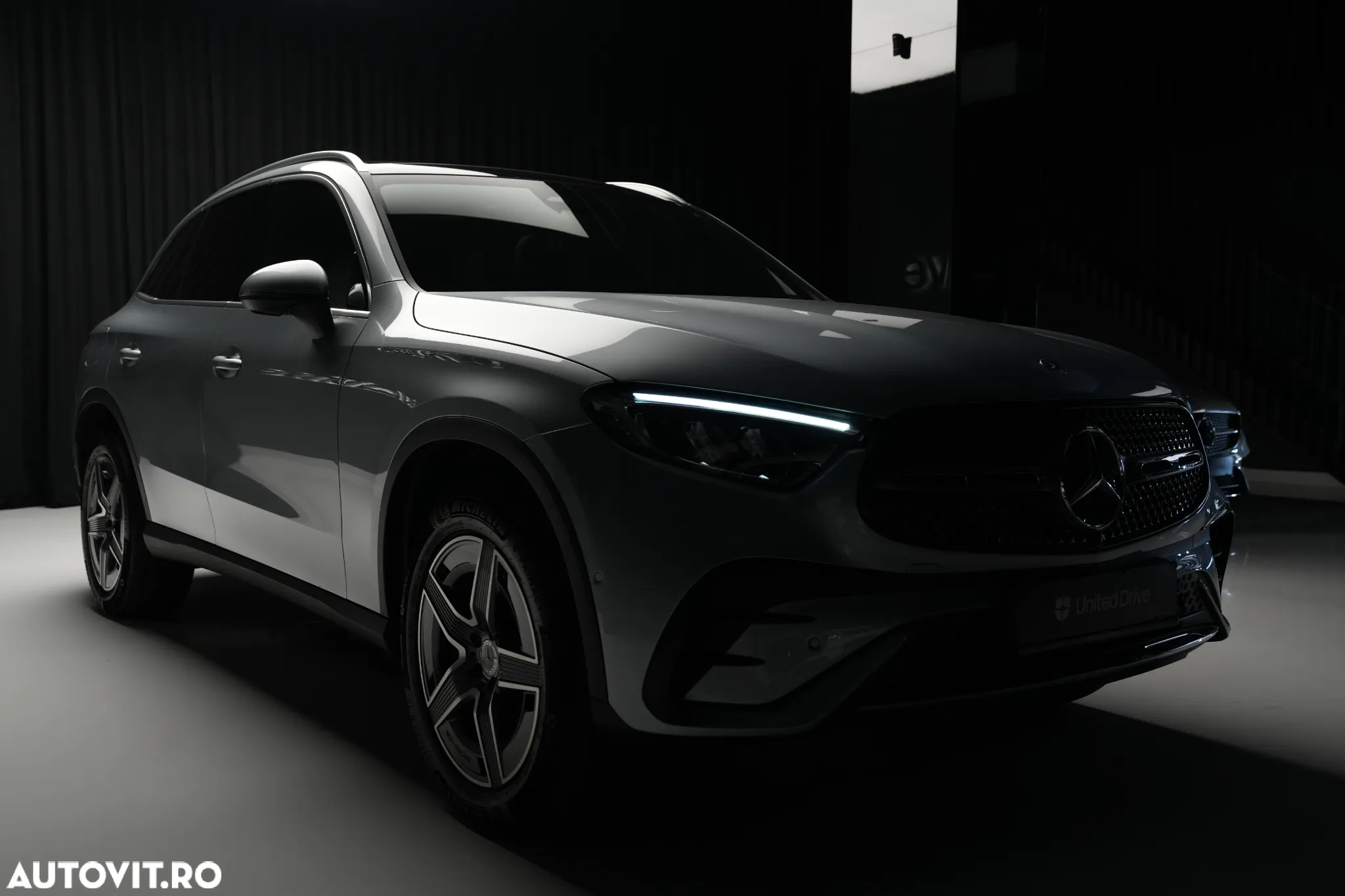 Mercedes-Benz GLC 300 d 4Matic 9G-TRONIC Edition AMG Line - 27