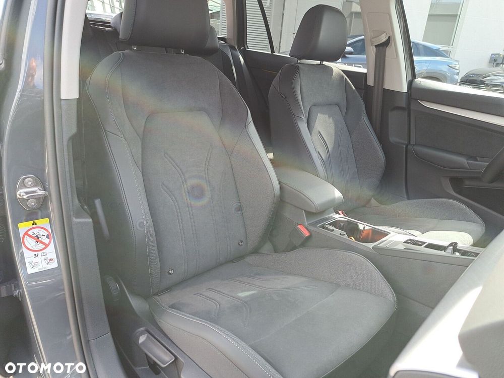Volkswagen Golf Variant - 27