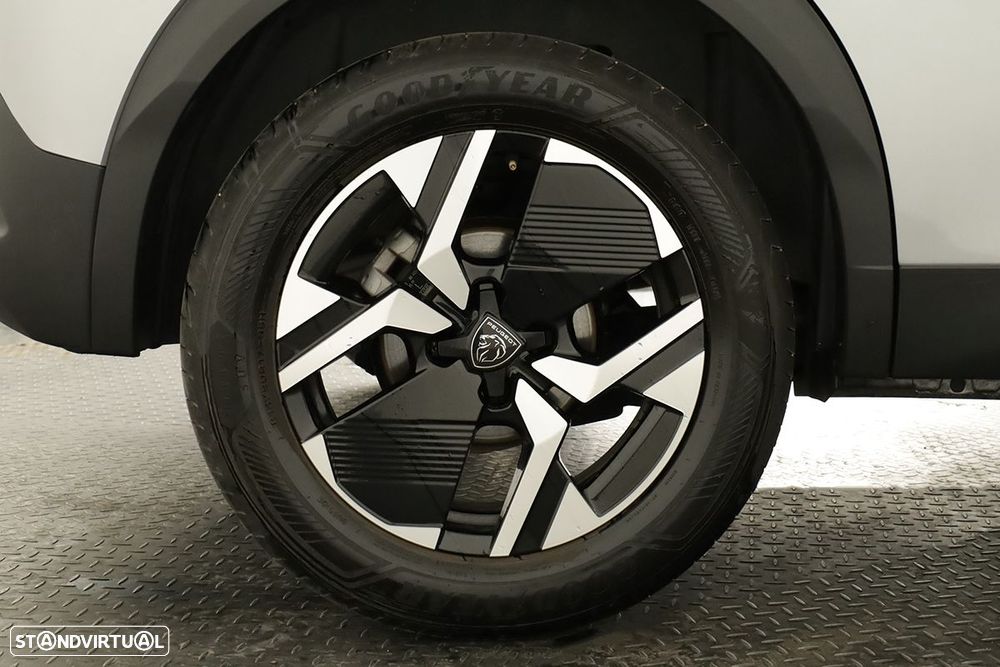 Peugeot 2008 1.2 PureTech Allure EAT8 - 5