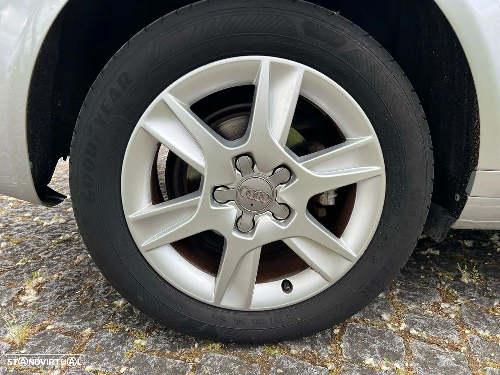 Audi A3 Sportback 1.6 TDI Attraction - 11
