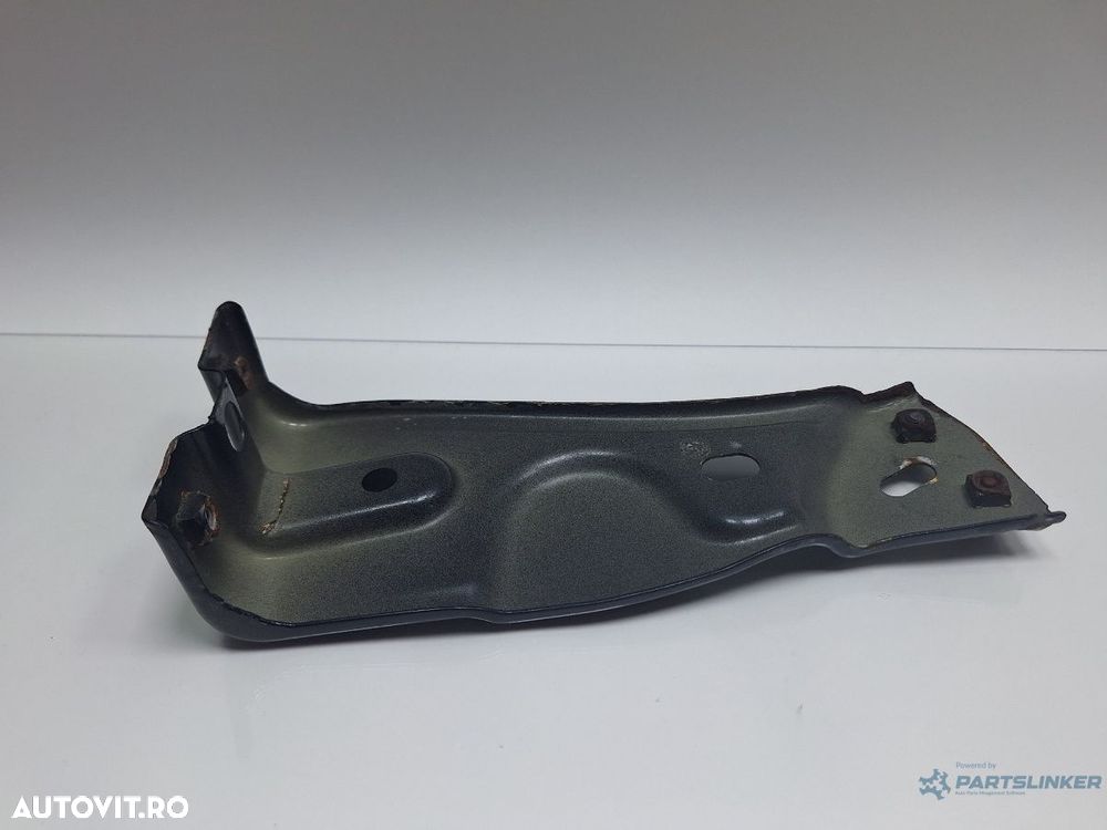 Suport aripa dreapta fata VOLKSWAGEN PASSAT Variant 3C5 2005 - 2011 LC5F 3C0821142 - 2