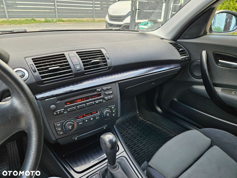 BMW Seria 1 - 15