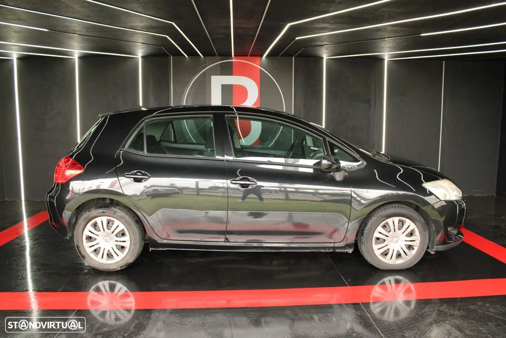 Toyota Auris - 2