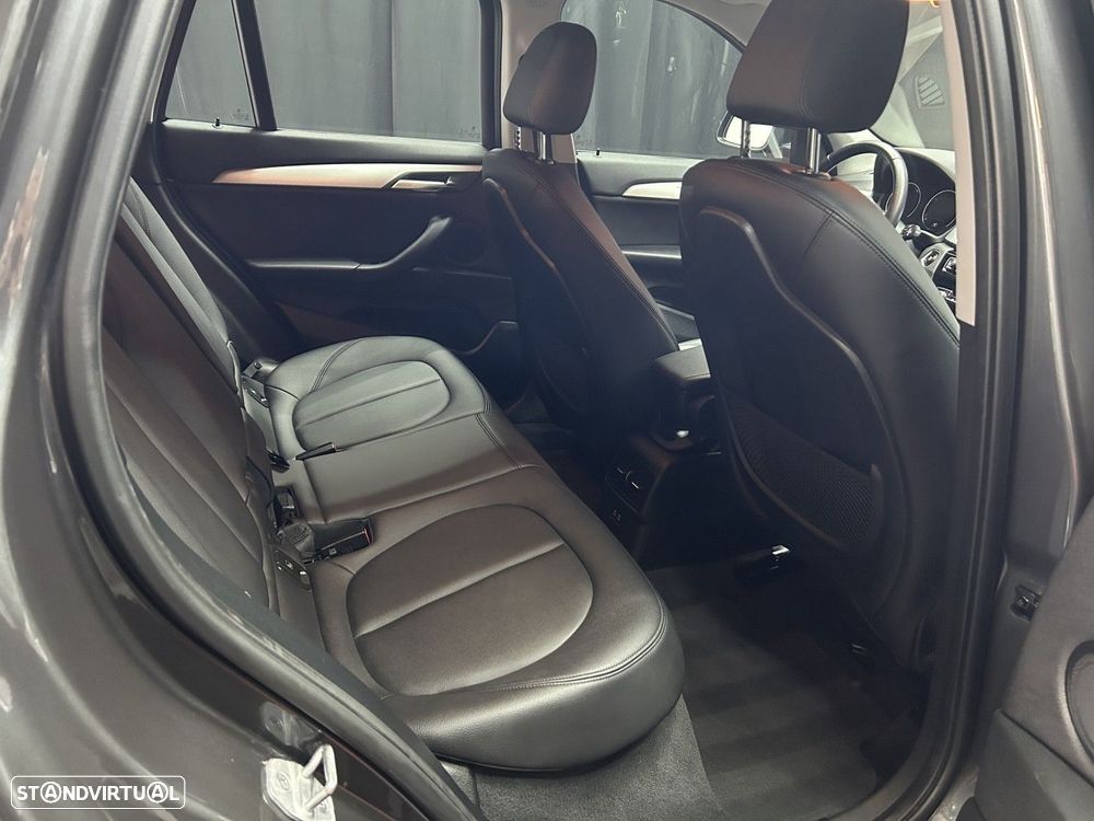 BMW X1 25 e xDrive - 13