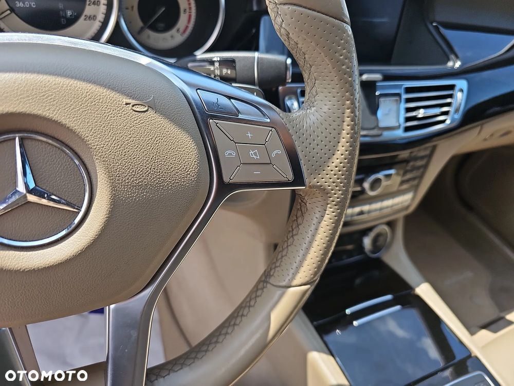 Mercedes-Benz CLS - 19