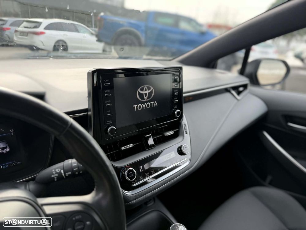 Toyota Corolla 1.2 Turbo Comfort - 28