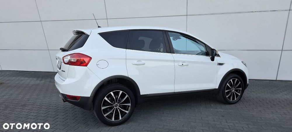 Ford Kuga 2.0 TDCi 4x4 Titanium - 14