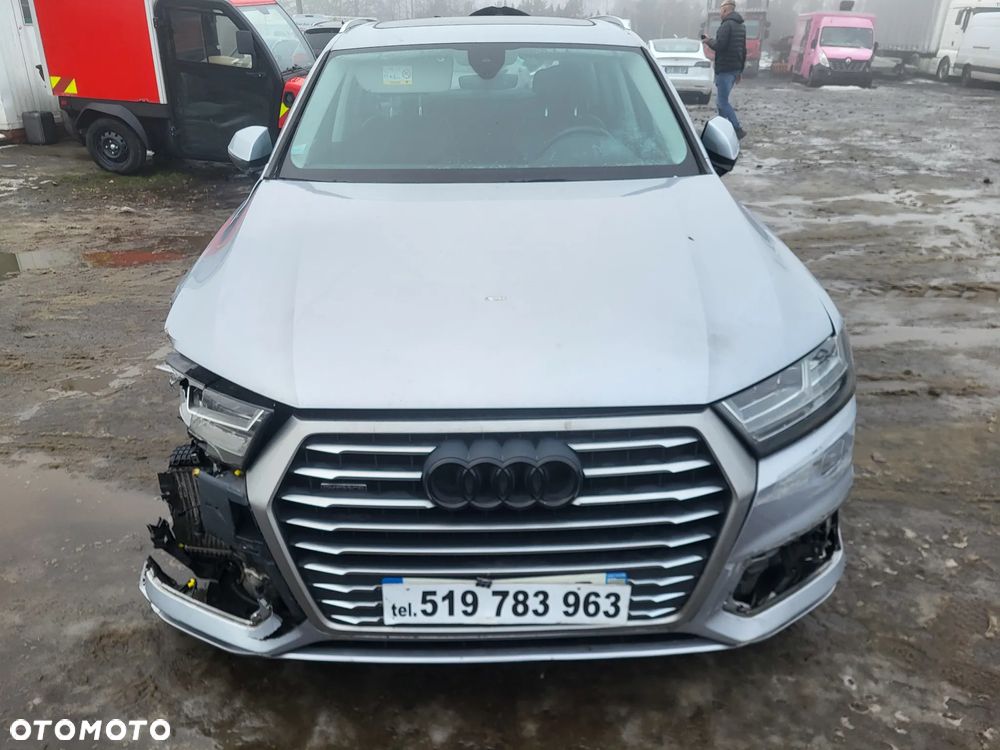 Audi Q7 - 6