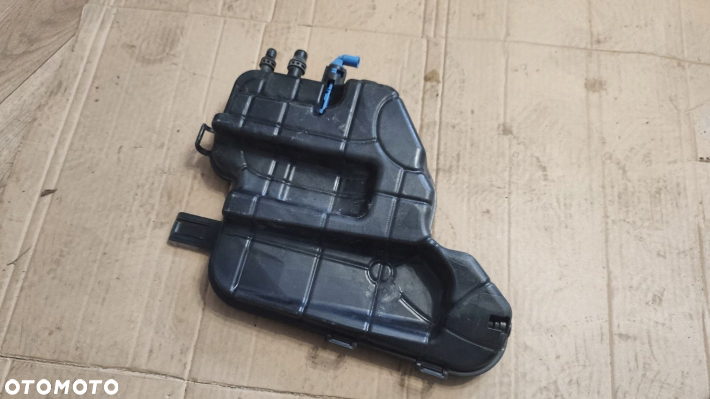 EU ZBIORNICZEK WYRÓWNAWCZY BMW 5.0 F01 F10 F06 F12 - 2