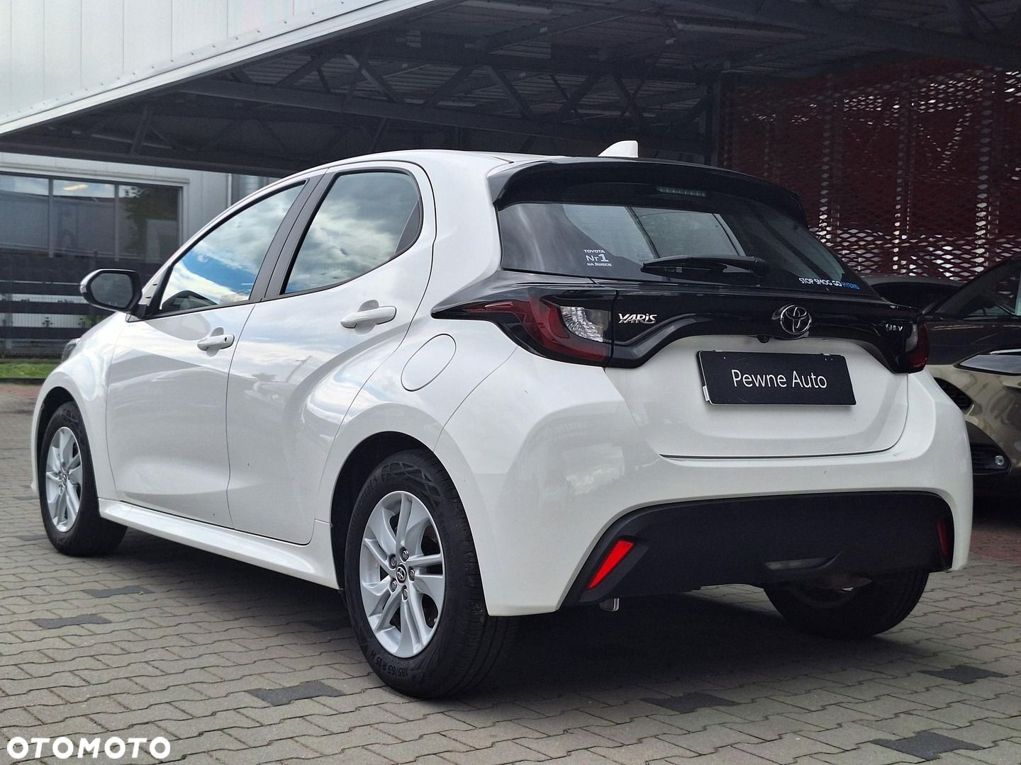 Toyota Yaris Hybrid 1.5 Comfort - 2