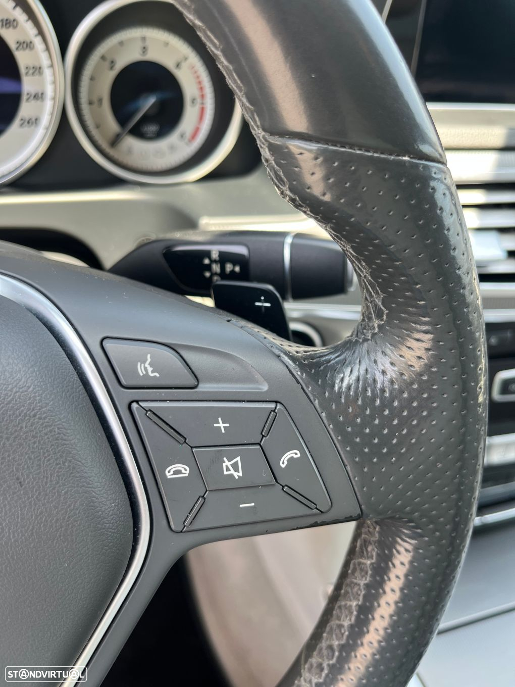 Mercedes-Benz E 300 Bluetec Hybrid Avantgarde - 22
