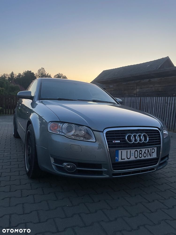 Audi A4 Limousine - 21