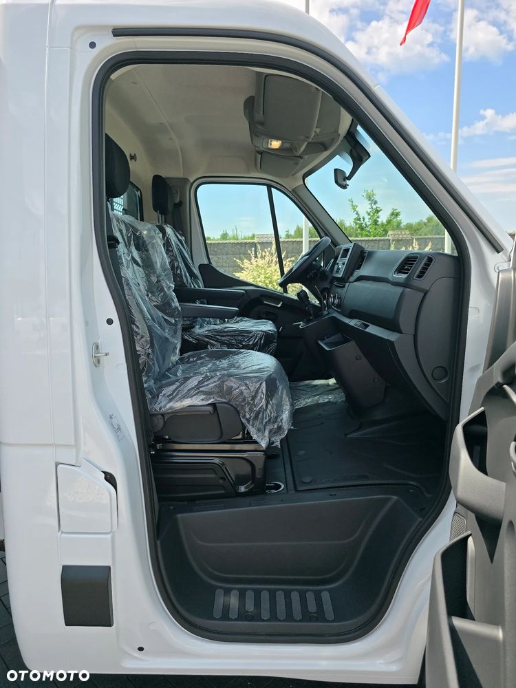 Renault MASTER 17Km WYWROTKA 3 STRONNA 1011Kg Ładowność SILNIK 2,3 AUTO NIE UŻYWANE NA GWARANCJI STAN NOWY NOWY NOWY SALON POLSKA TO SŁONIK BOGATE WYPOSAŻENIE HAK LEDY KLIMA TEMPOMAT - 34