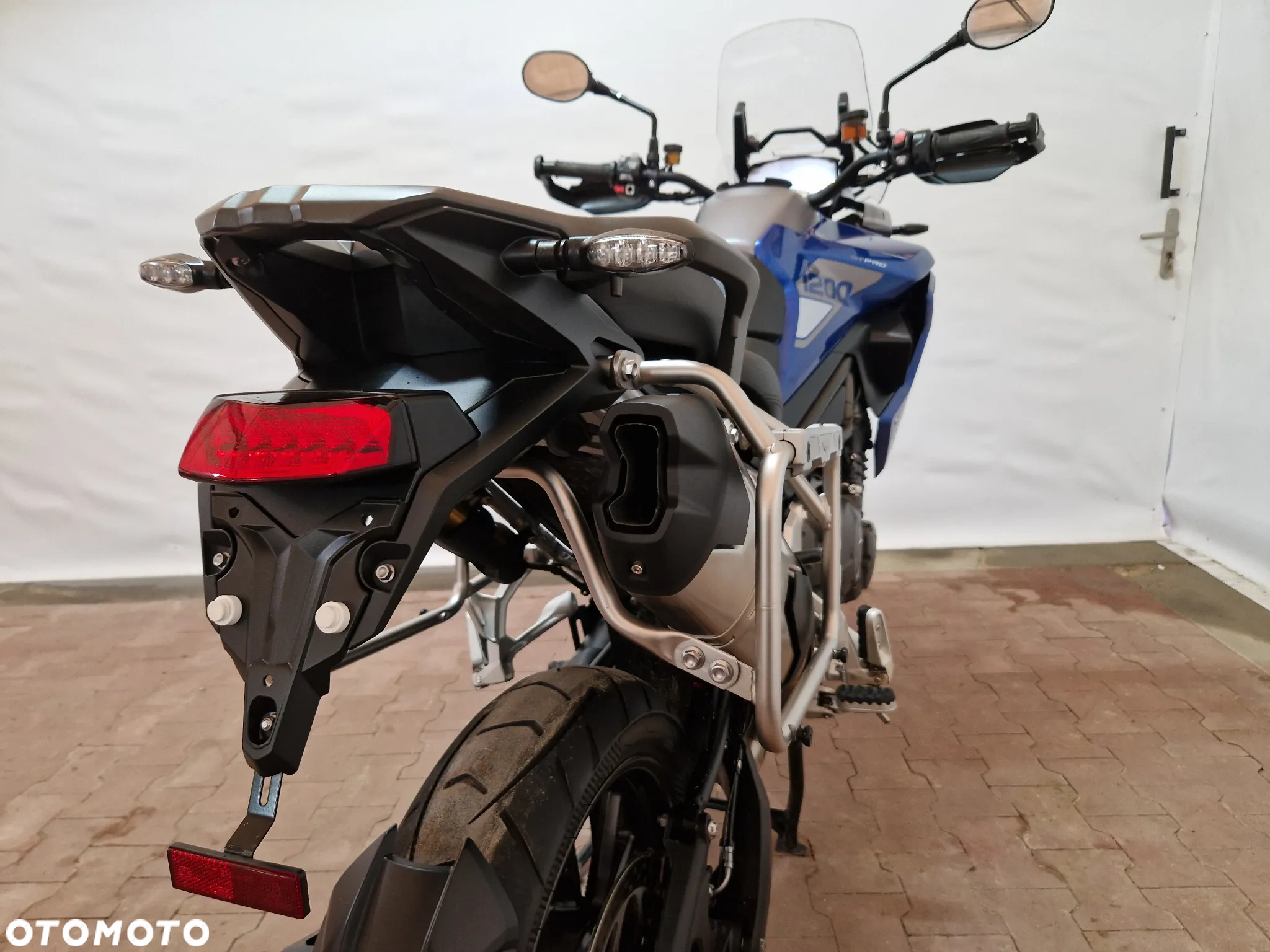 Triumph Tiger - 32