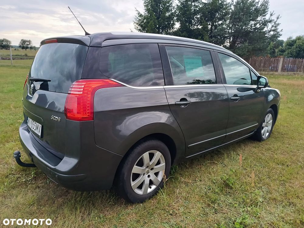 Peugeot 5008 120 VTi Premium - 10