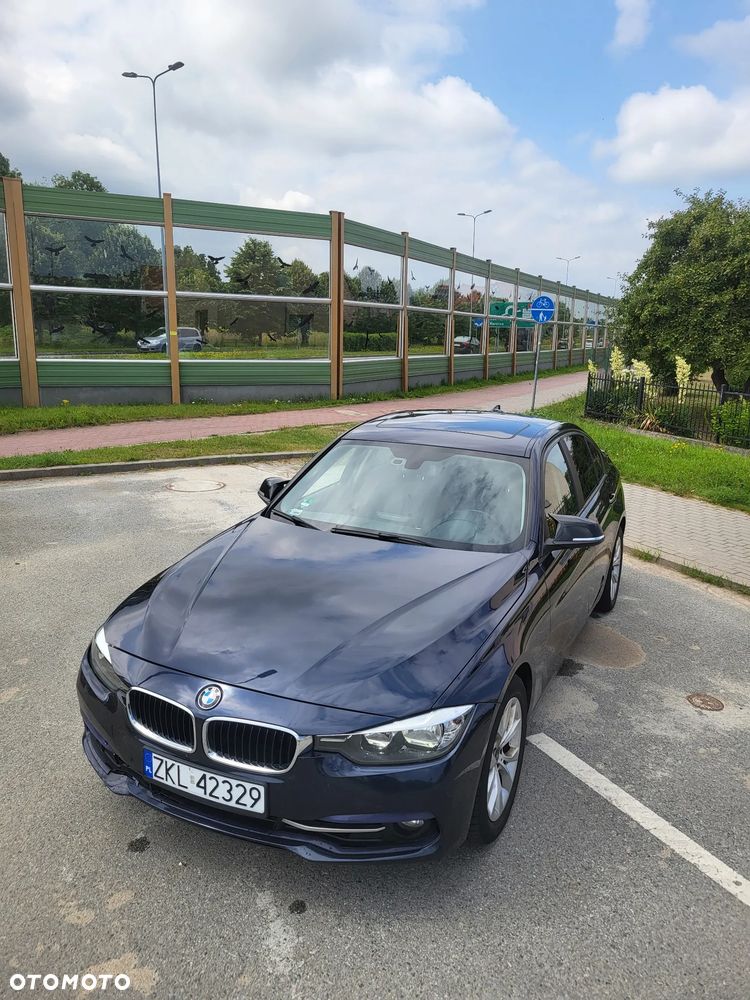 BMW Seria 3 320i - 2