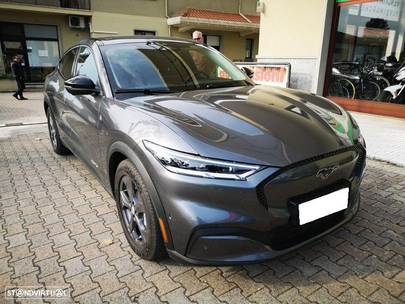 Ford Mustang Mach-E - 1