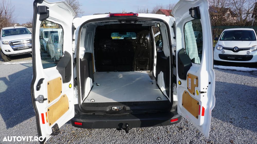 Ford Transit Connect - 11