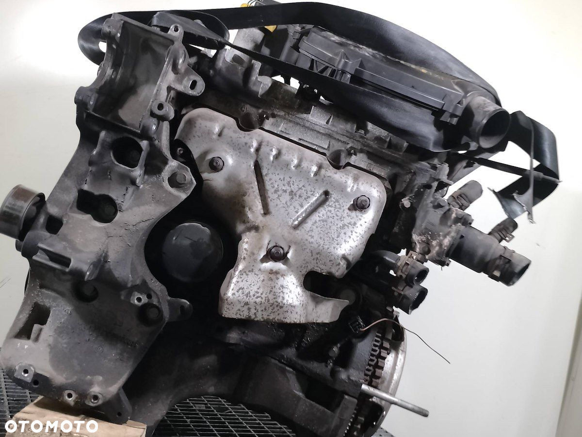 SILNIK DACIA SANDERO I K7JA710 1.4 8V - 4
