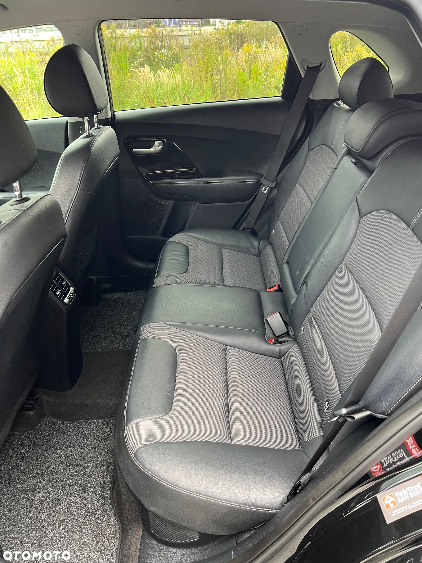 Kia Niro 1.6 GDI Hybrid L - 14