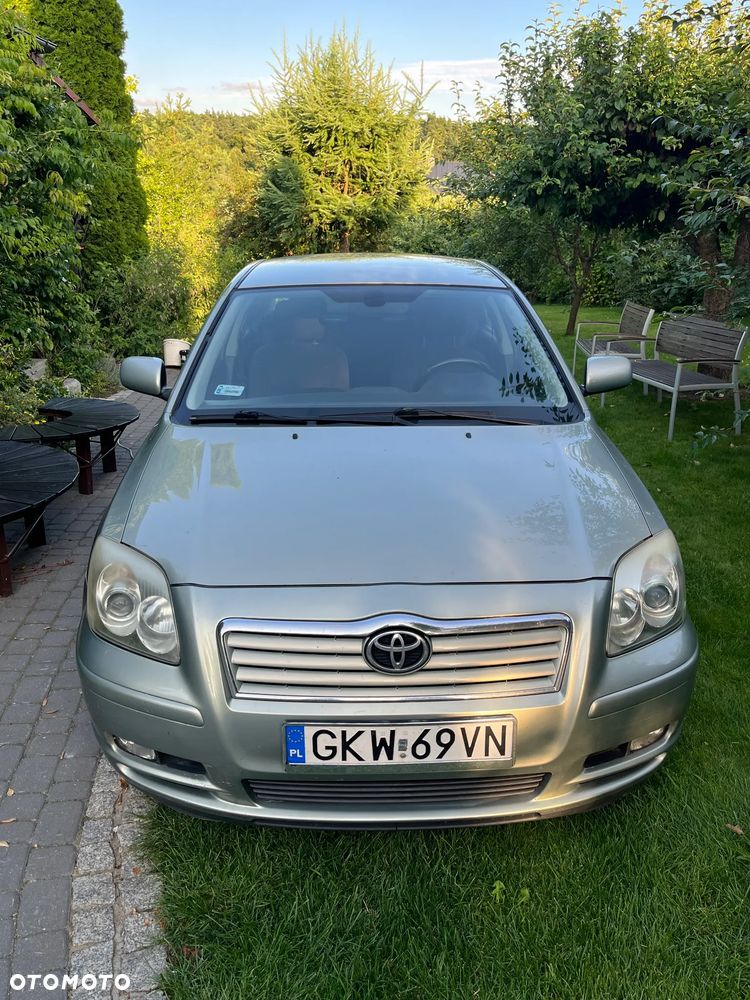 Toyota Avensis 2.0 VVT-i Sol - 2