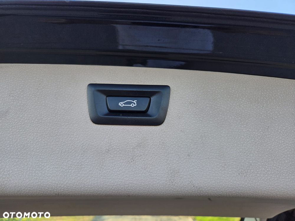 BMW Seria 3 320d Efficient Dynamics - 19