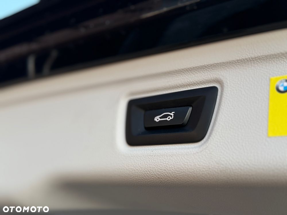 BMW Seria 3 320d M Sport - 39
