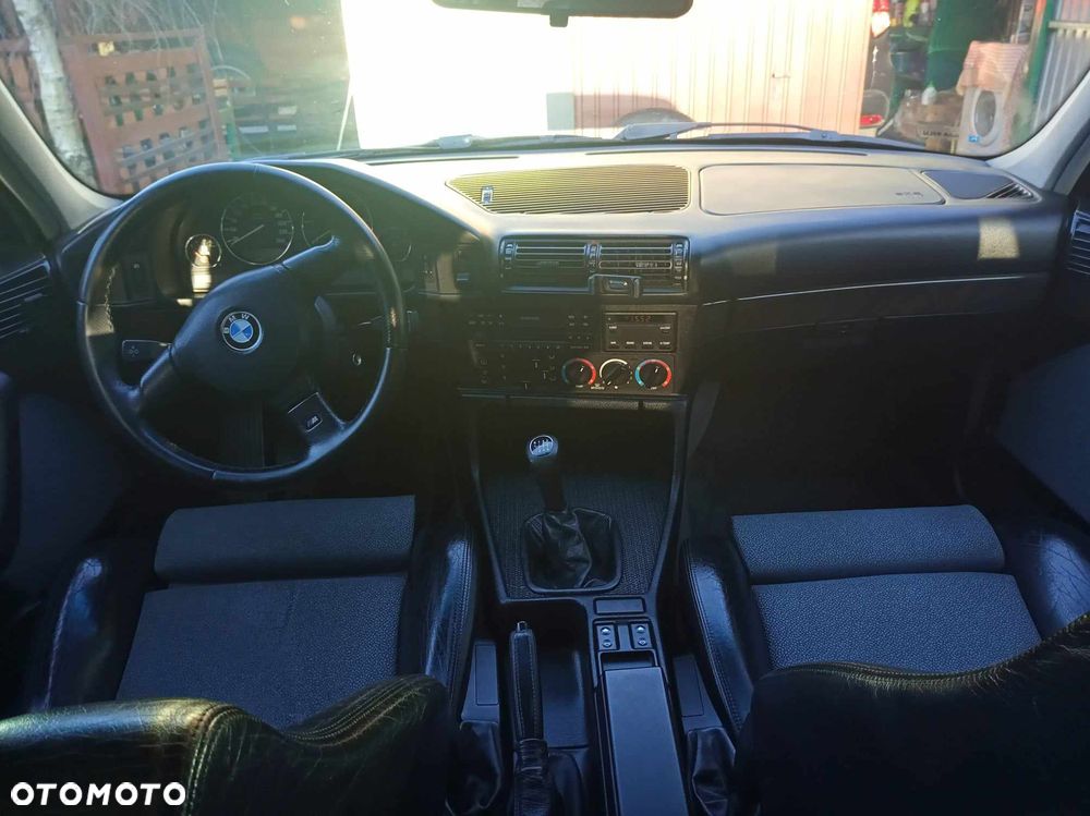 BMW Seria 5 - 12