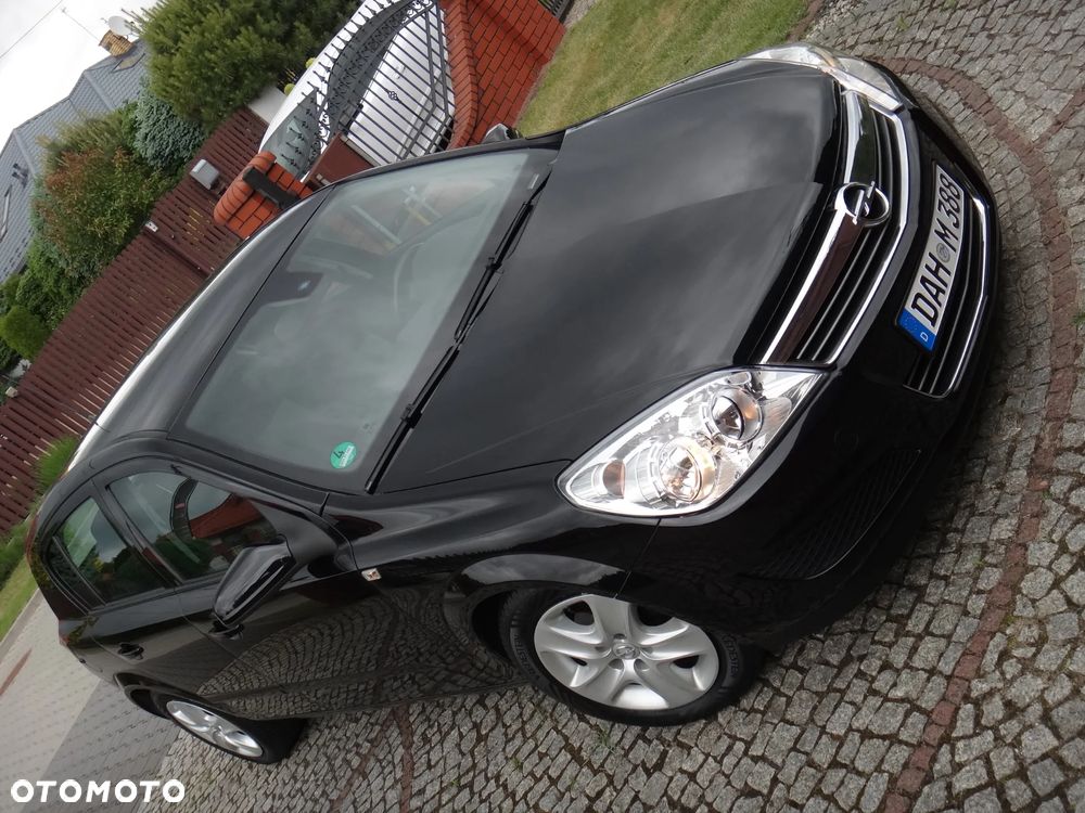 Opel Astra 1.6 Innovation - 21