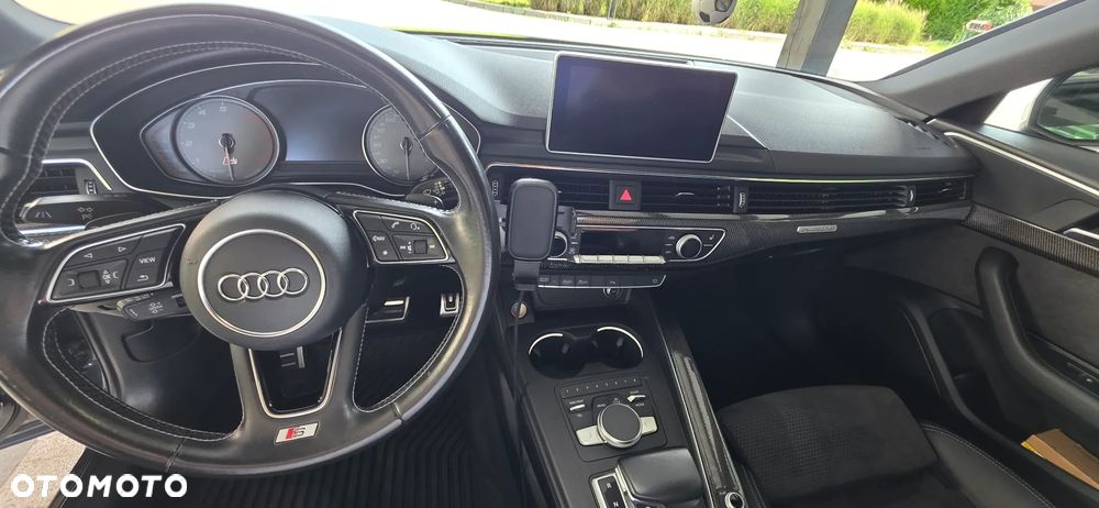 Audi S4 Avant - 15