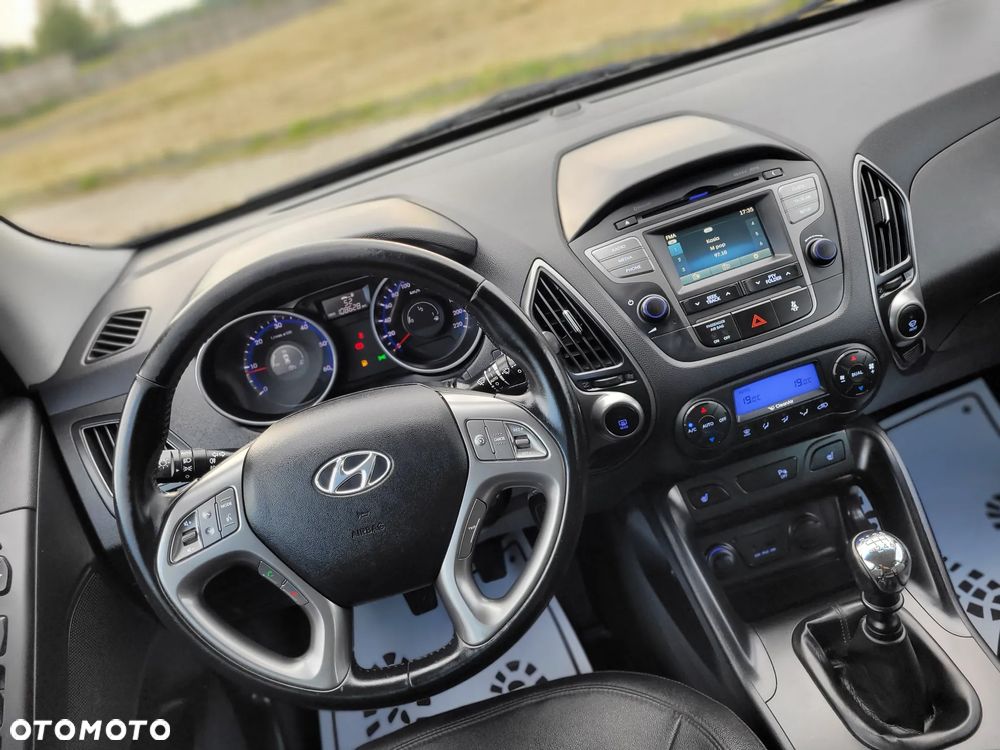 Hyundai ix35 2.0 CRDi 4WD Premium - 24