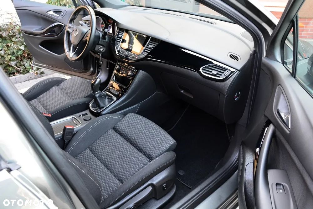 Opel Astra 1.4 Turbo Innovation - 26