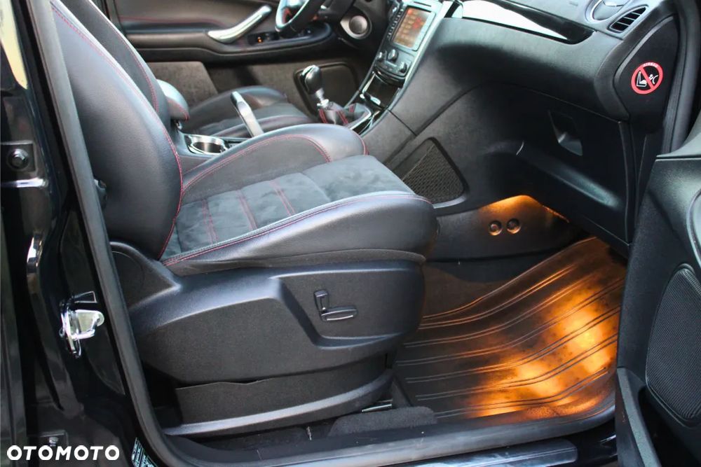 Ford S-Max 2.0 TDCi DPF Titanium - 18