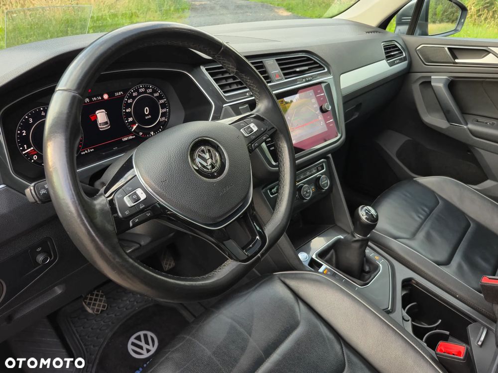 Volkswagen Tiguan - 12