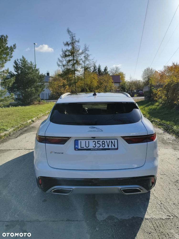 Jaguar F-Pace - 11