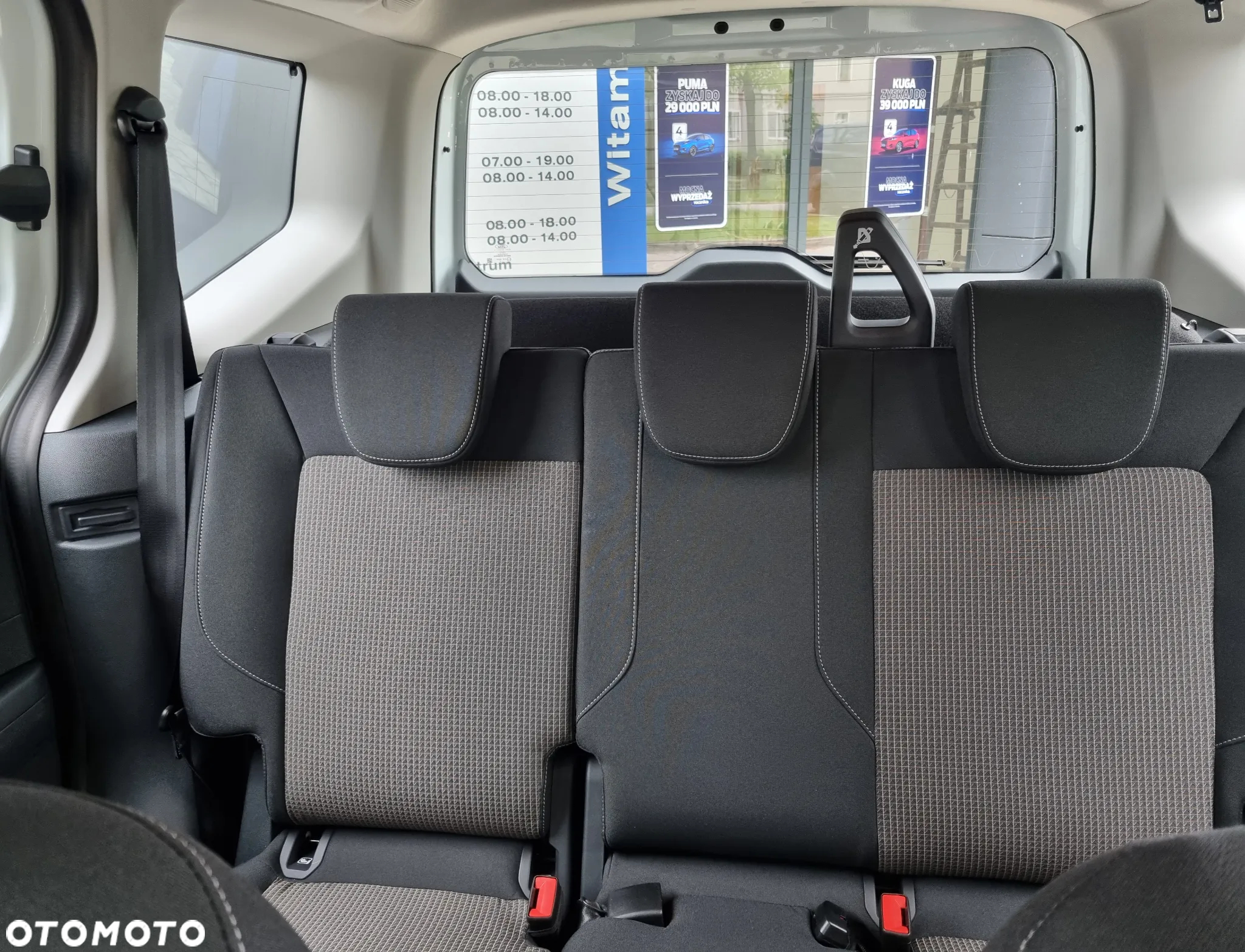 Ford Tourneo Courier - 10