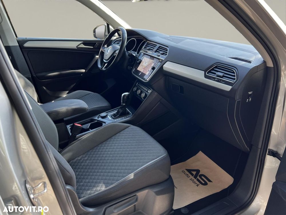 Volkswagen Tiguan 2.0 TDI SCR 4MOTION DSG R-Line - 23