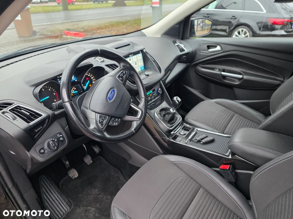 Ford Kuga 2.0 TDCi 4x4 Titanium - 10