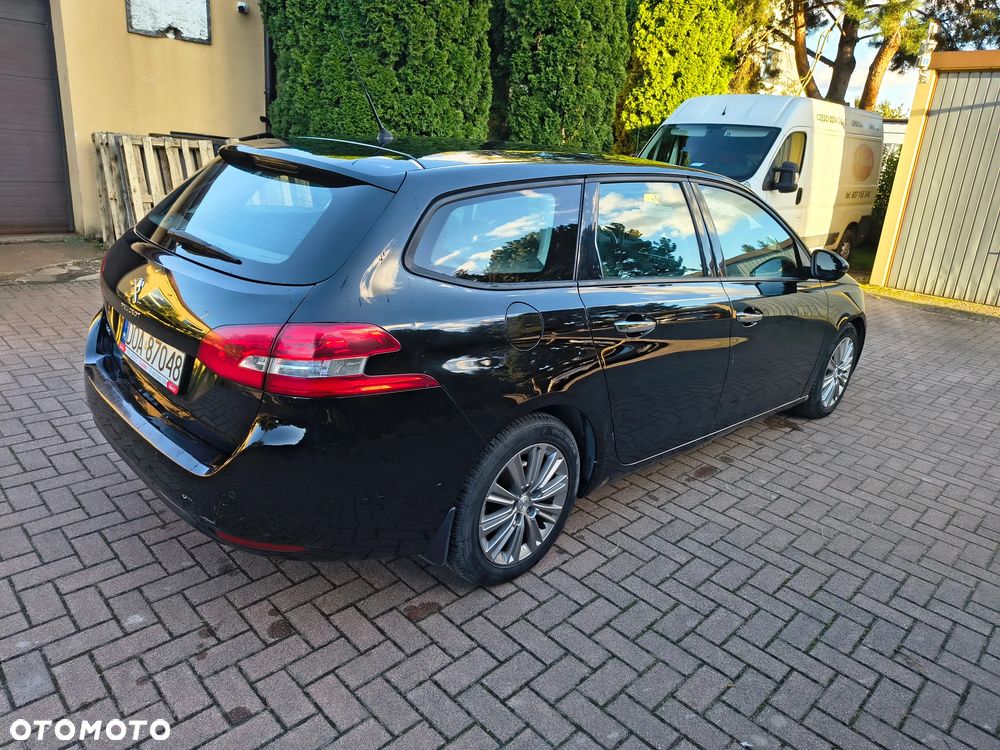 Peugeot 308 2014 photo 5