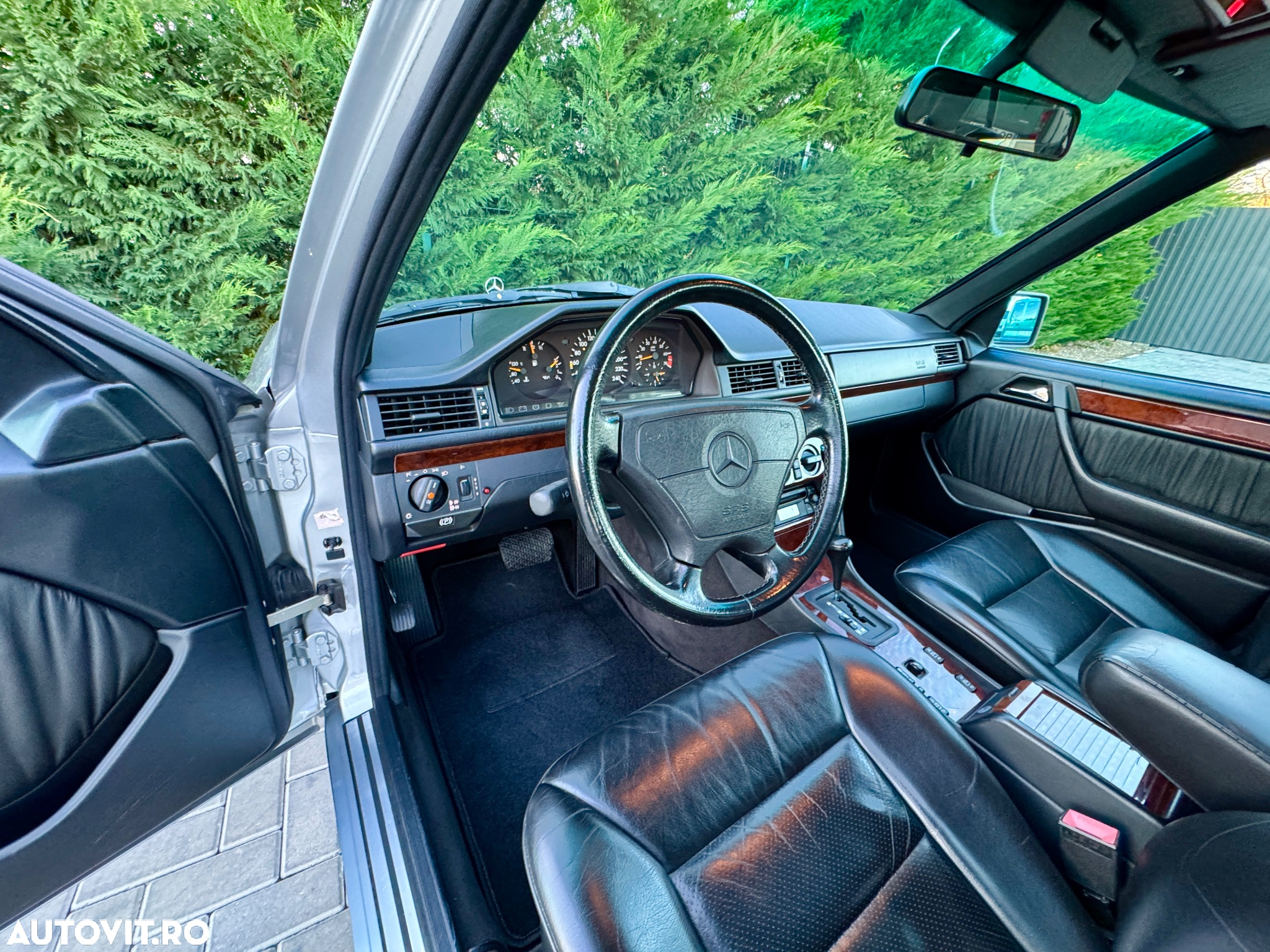 Mercedes-Benz W124 - 17