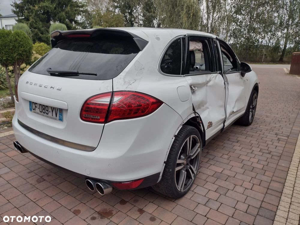Porsche Cayenne - 6