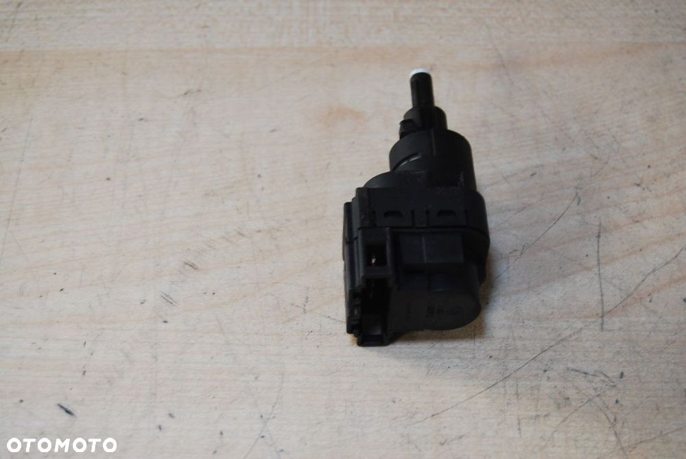 CZUJNIK HAMULCA STOPU 6Q0945511 VW AUDI SEAT - 3