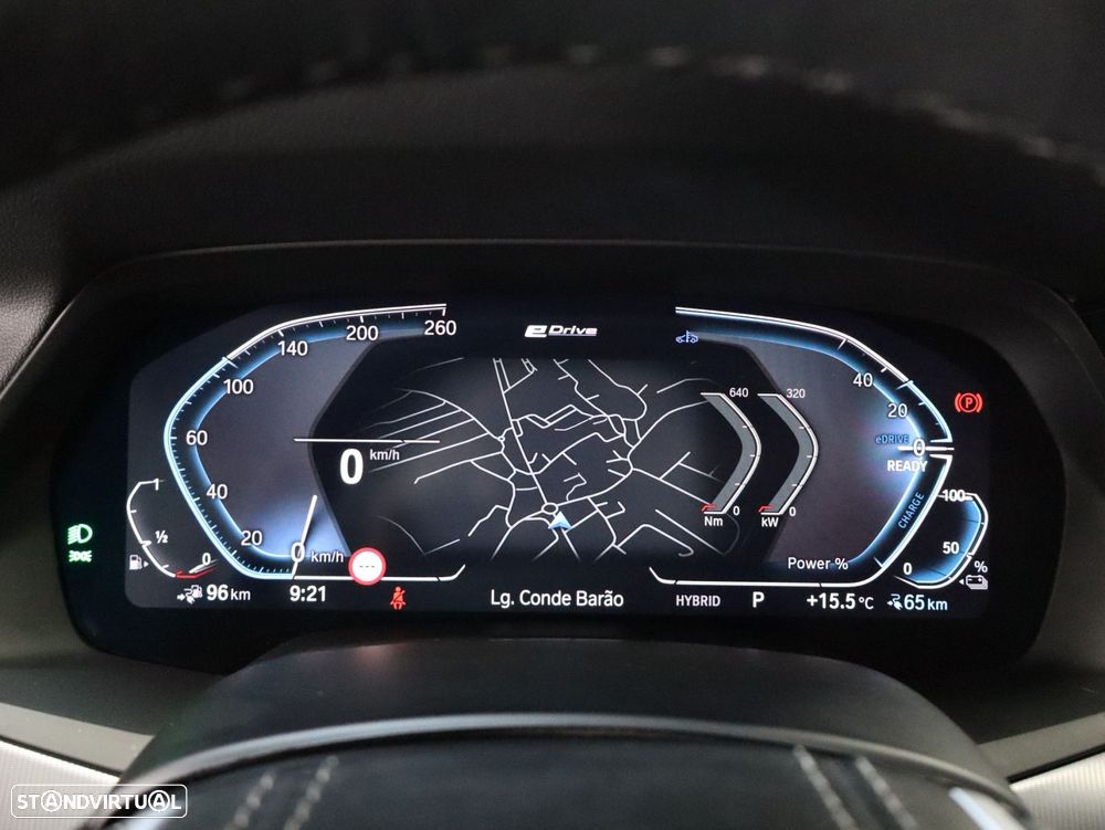 BMW X5 xDrive45e - 13