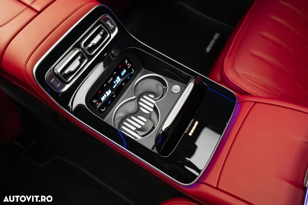 Mercedes-Benz S 63 AMG E Performance Long - 29