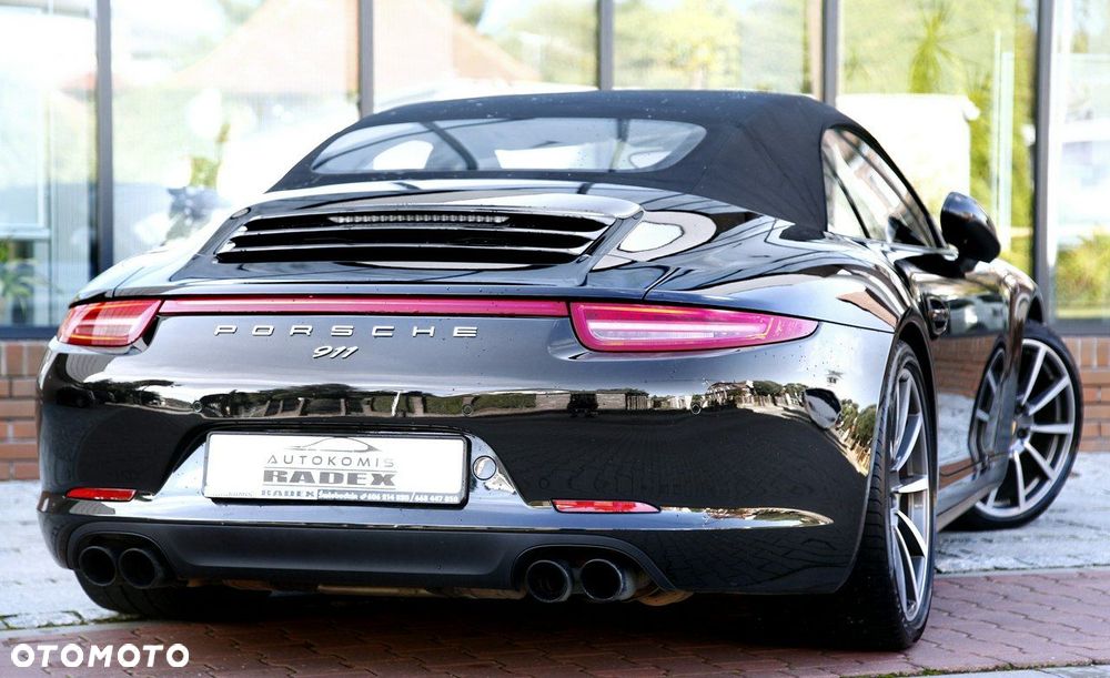 Porsche 911 - 22