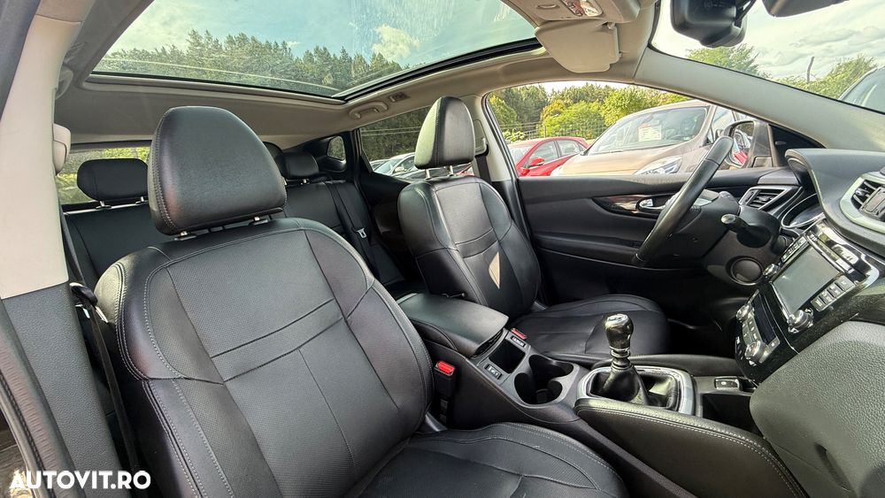 Nissan Qashqai 1.6 DIG-T TEKNA - 16